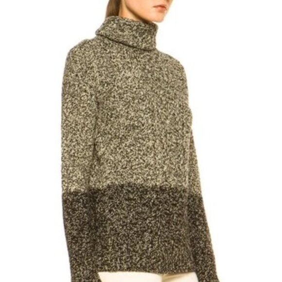 VINCE 50% Wool 50% Yak Color Twist Turtleneck Sweater in Natural/Carbon Medium - Picture 4 of 6